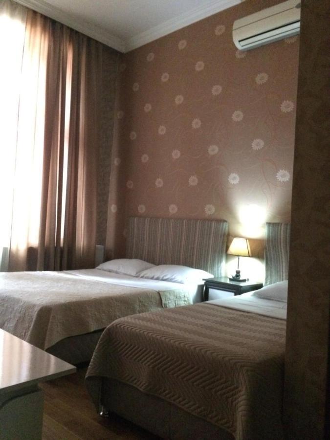 Hotel Albatros Μπατούμι Εξωτερικό φωτογραφία