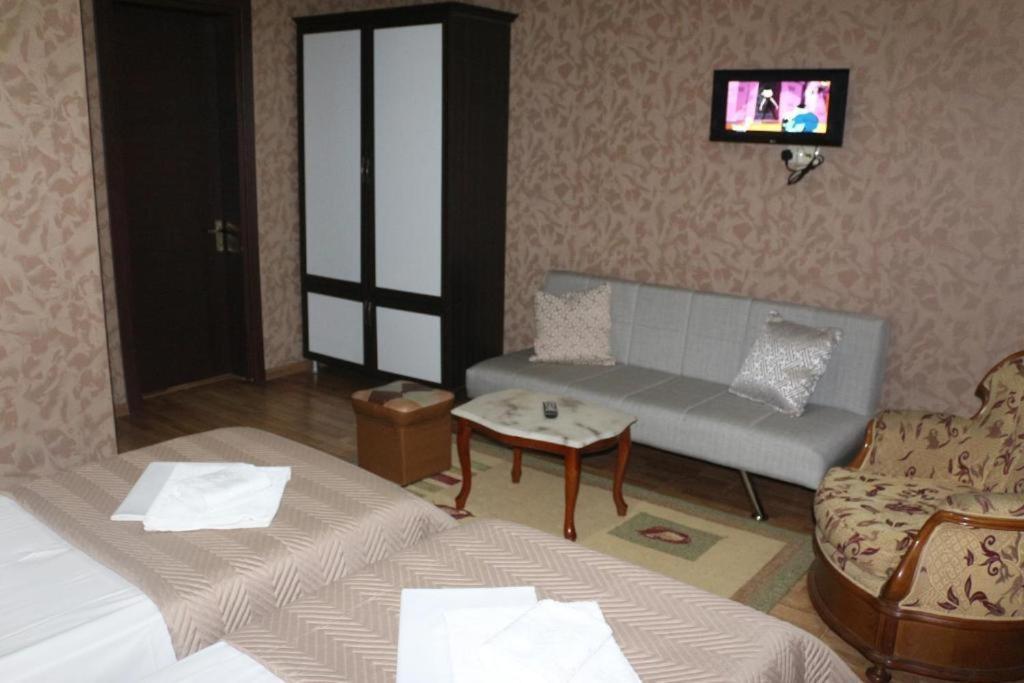 Hotel Albatros Μπατούμι Εξωτερικό φωτογραφία