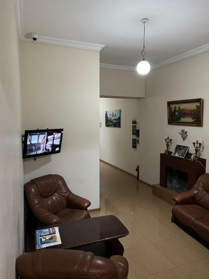 Hotel Albatros Μπατούμι Εξωτερικό φωτογραφία
