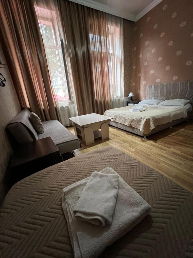 Hotel Albatros Μπατούμι Εξωτερικό φωτογραφία